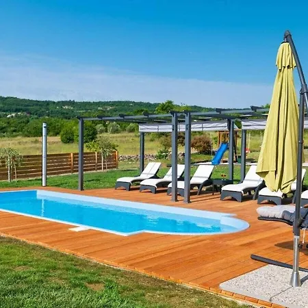 Cosy In Villa Potpićan